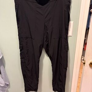 Athleta Chelsea Cargo Pant Lined black